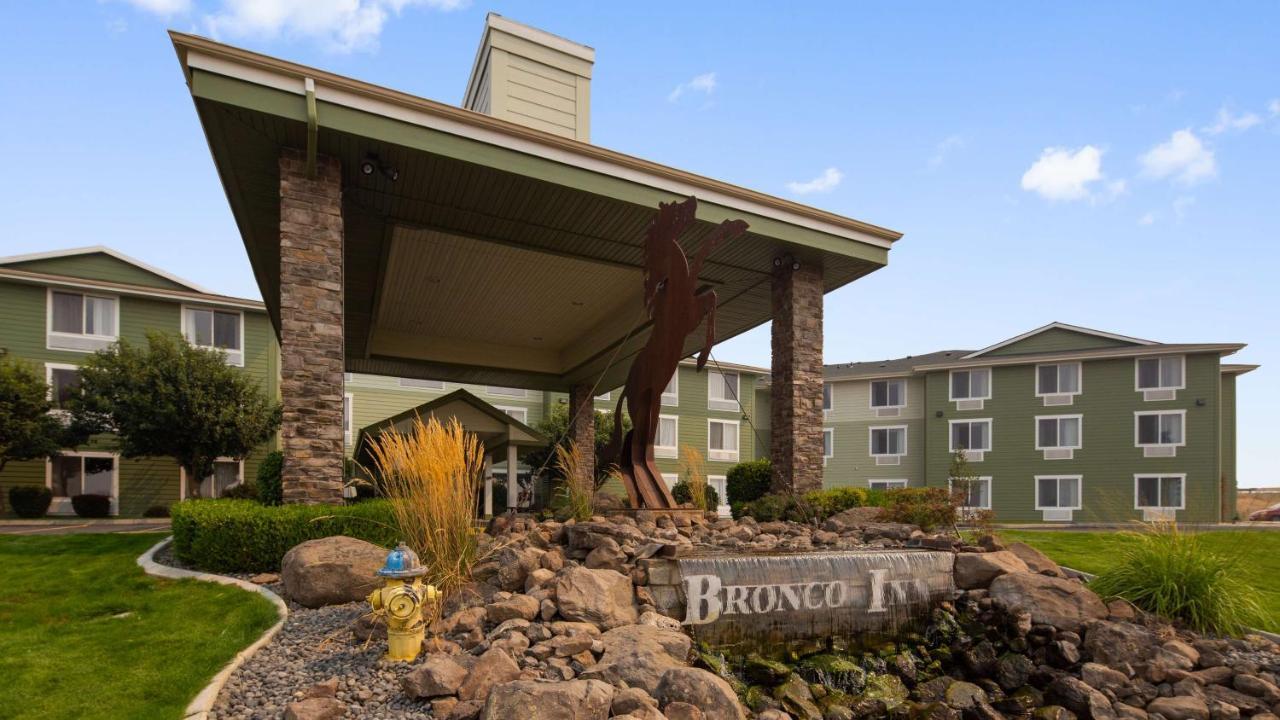 Best Western Bronco Inn Ritzville Bagian luar foto